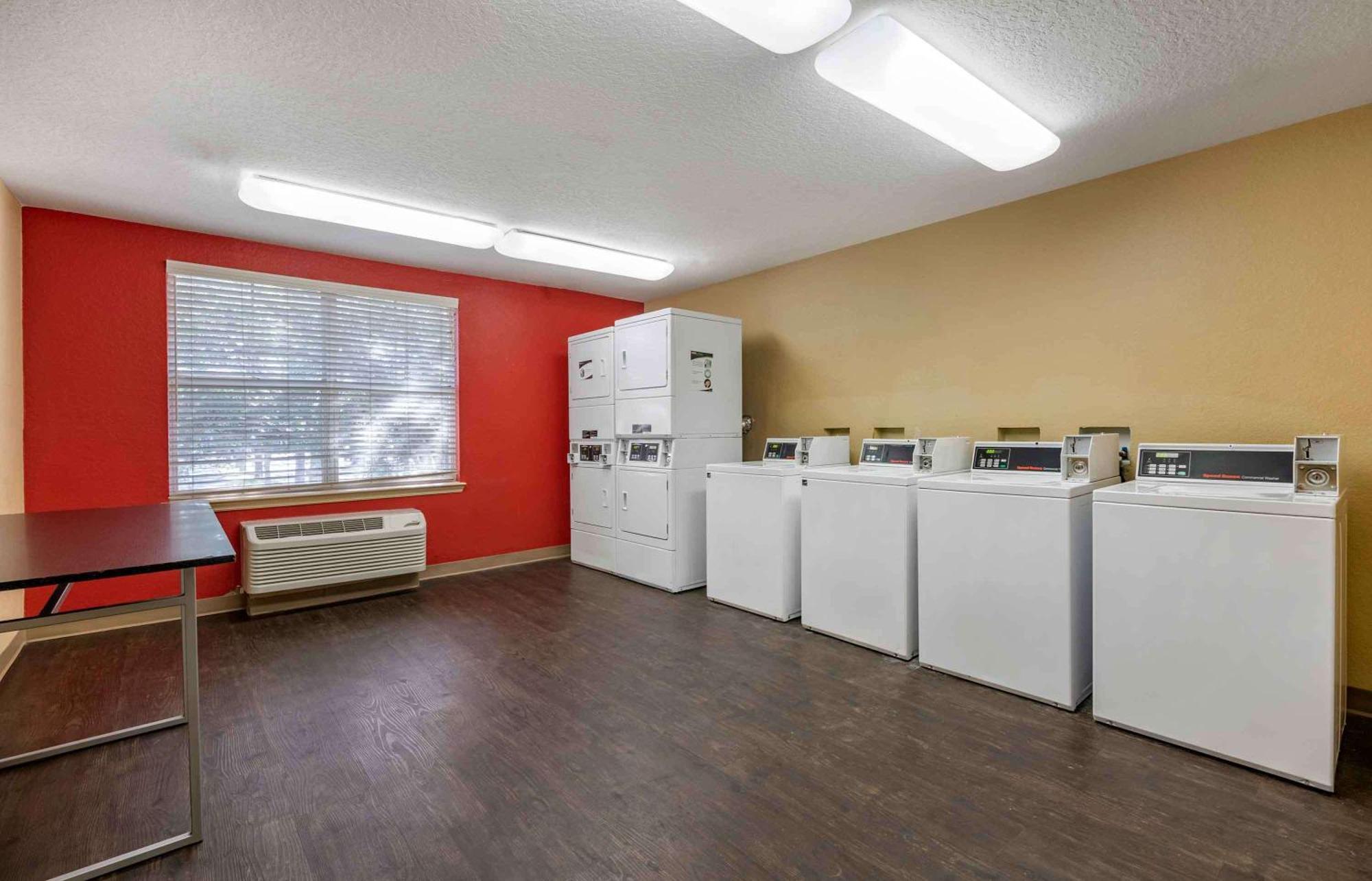 Extended Stay America Select Suites - Orlando - Maitland - Summit Tower Blvd Altamonte Springs Εξωτερικό φωτογραφία